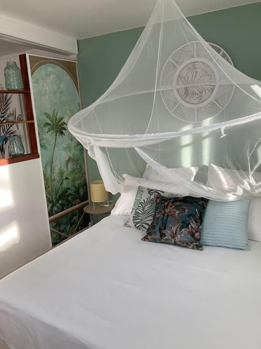 La Kaz Hibiscus, Jacuzzi Prive Villa Le Tampon Bagian luar foto